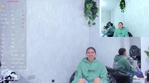 Snapshot of almazz_ chatting on 28, 10, 2025 Santy online show from 28, 10, 2025