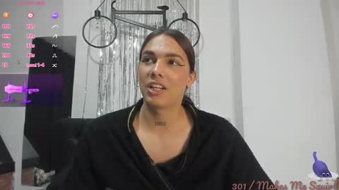 Snapshot of almazz_ chatting on 24, 11, 2025 Santy online show from 24, 11, 2025