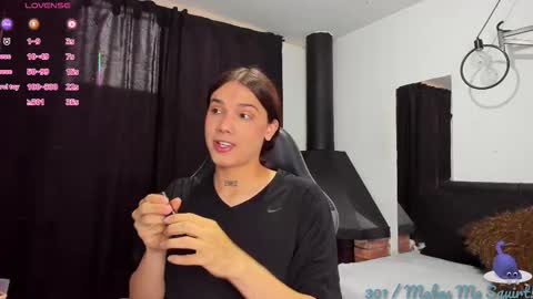 Snapshot of almazz_ chatting on 18, 12, 2025 Santy online show from 18, 12, 2025