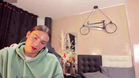 Snapshot of almazz_ chatting on 6, 2, 2026 Santy online show from 6, 2, 2026