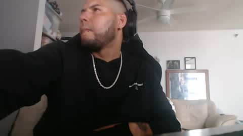 Snapshot of aloha_king chatting on 13, 4, 2026 simplyfaded online show from 13, 4, 2026