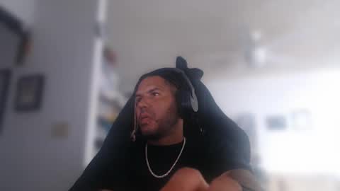 Snapshot of aloha_king chatting on 3, 6, 2026 simplyfaded online show from 3, 6, 2026