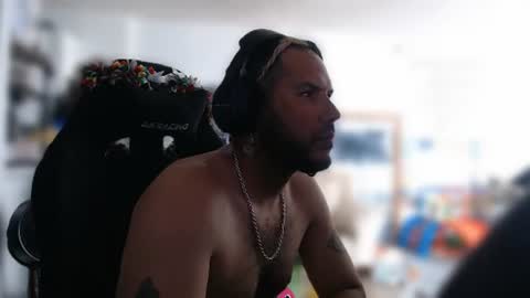 Snapshot of aloha_king chatting on 1, 8, 2026 simplyfaded online show from 1, 8, 2026