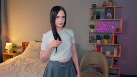 Snapshot of alonareinicke chatting on 8, 5, 2026 Alona online show from 8, 5, 2026