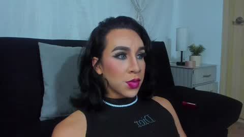 Snapshot of alonehazel chatting on 4, 2, 2025 Hazel Bowie online show from 4, 2, 2025