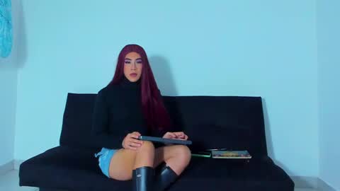 Snapshot of alonehazel chatting on 9, 3, 2025 Hazel Bowie online show from 9, 3, 2025