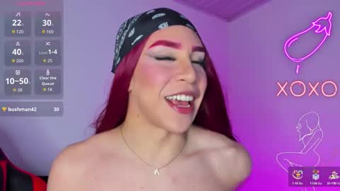 Snapshot of alonehazel chatting on 15, 10, 2025 Hazel Bowie online show from 15, 10, 2025