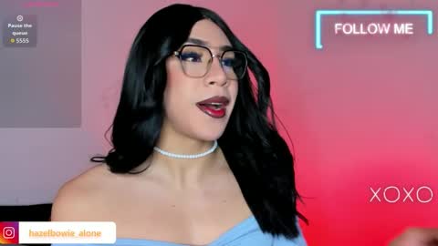 Snapshot of alonehazel chatting on 1, 12, 2025 Hazel Bowie online show from 1, 12, 2025