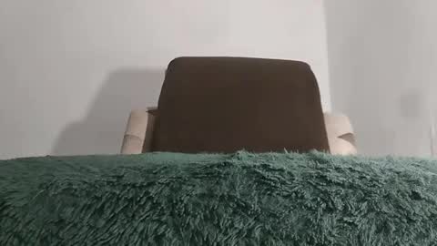 Snapshot of alotofcream chatting on 9, 5, 2026 alotofcream4u online show from 9, 5, 2026
