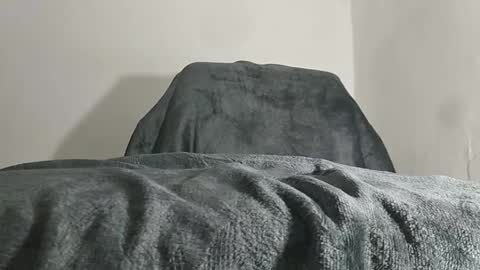 Snapshot of alotofcream chatting on 13, 5, 2026 alotofcream4u online show from 13, 5, 2026