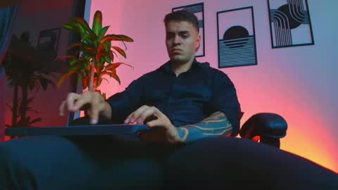 alpha_dominus_ online show from 12, 4, 2026