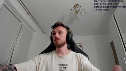 Snapshot of alphaboyfun chatting on 2, 10, 2025 Andi online show from 2, 10, 2025