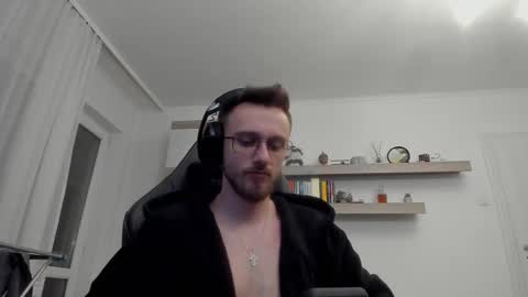 Snapshot of alphaboyfun chatting on 12, 11, 2025 Andi online show from 12, 11, 2025