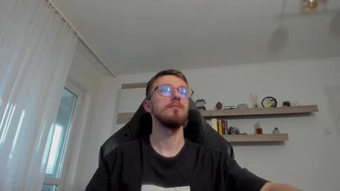 Snapshot of alphaboyfun chatting on 18, 11, 2025 Andi online show from 18, 11, 2025