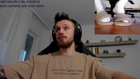 Snapshot of alphaboyfun chatting on 29, 11, 2025 Andi online show from 29, 11, 2025