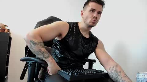 Snapshot of alphagodleatherking92 chatting on 8, 8, 2026 LeatherMaster online show from 8, 8, 2026
