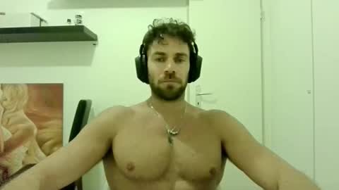 Snapshot of alphah_hunk chatting on 20, 9, 2025 alphah_hunk online show from 20, 9, 2025