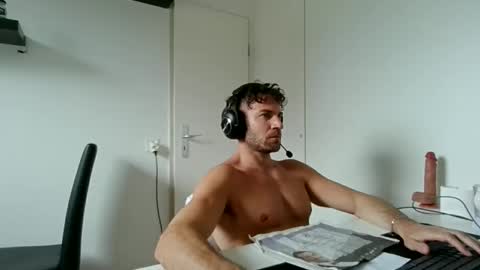 alphah_hunk online show from 10, 4, 2026