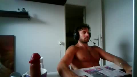 Snapshot of alphah_hunk chatting on 11, 5, 2026 alphah_hunk online show from 11, 5, 2026