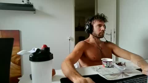 Snapshot of alphah_hunk chatting on 20, 5, 2026 alphah_hunk online show from 20, 5, 2026