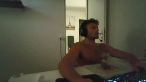 alphah_hunk online show from 25, 6, 2026