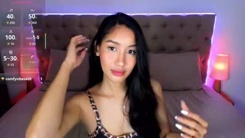 Snapshot of alphaisonline chatting on 8, 7, 2026 sophia betterthanyourx online show from 8, 7, 2026