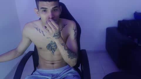 Snapshot of alphas_latins chatting on 3, 3, 2026 alphas_latins online show from 3, 3, 2026