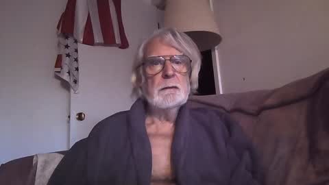 Snapshot of alphauniform chatting on 7, 2, 2025 AlphaUniform online show from 7, 2, 2025