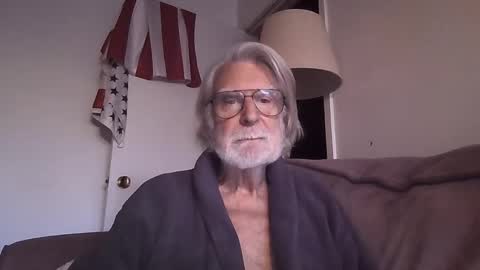 Snapshot of alphauniform chatting on 1, 3, 2025 AlphaUniform online show from 1, 3, 2025