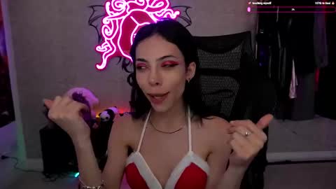 Snapshot of altsofie chatting on 25, 12, 2024 Sofie Kimino online show from 25, 12, 2024