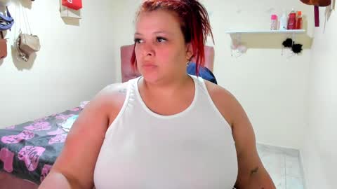 Snapshot of alyn__miller chatting on 8, 4, 2026 Elyn online show from 8, 4, 2026