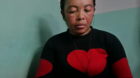 Snapshot of alypierette chatting on 10, 6, 2026 alypierette online show from 10, 6, 2026