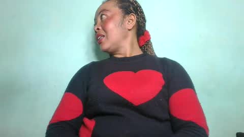 Snapshot of alypierette chatting on 21, 6, 2026 alypierette online show from 21, 6, 2026