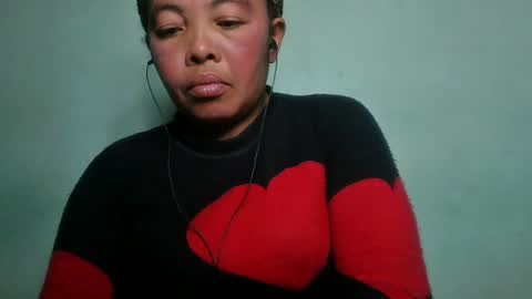 Snapshot of alypierette chatting on 26, 6, 2026 alypierette online show from 26, 6, 2026