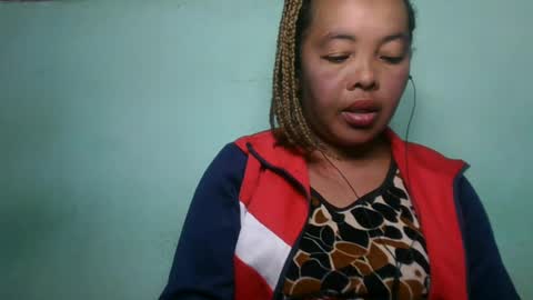 Snapshot of alypierette chatting on 1, 7, 2026 alypierette online show from 1, 7, 2026