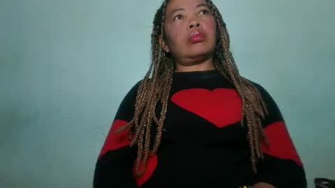 Snapshot of alypierette chatting on 7, 7, 2026 alypierette online show from 7, 7, 2026