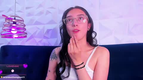 Snapshot of alys_molly chatting on 29, 1, 2025 sopie online show from 29, 1, 2025