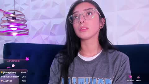 Snapshot of alys_molly chatting on 3, 2, 2025 sopie online show from 3, 2, 2025