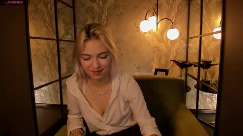 Alysia online show from 5, 10, 2025