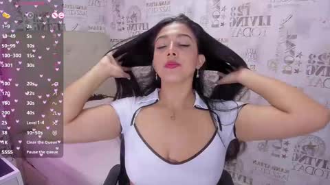 Snapshot of alyssa_park chatting on 5, 3, 2025 ALYSSA online show from 5, 3, 2025