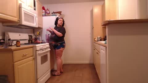 Alyssiaamorexo online show from 1, 3, 2025