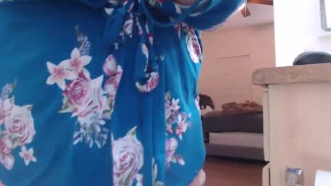 Alyssiaamorexo online show from 6, 3, 2025