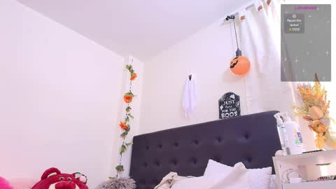 Isabella online show from 30, 10, 2025