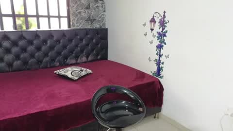 victoria milf online show from 30, 6, 2026