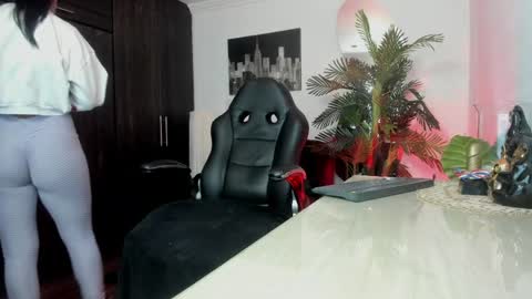 anny online show from 27, 3, 2026