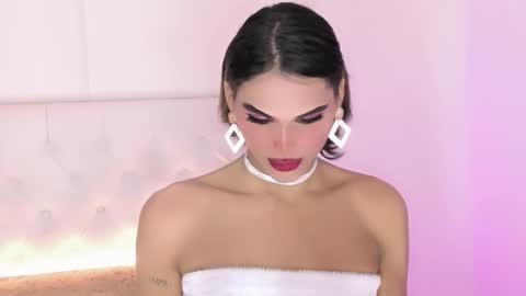 Snapshot of amal_baddel_ chatting on 17, 12, 2025 amal_baddel_ online show from 17, 12, 2025