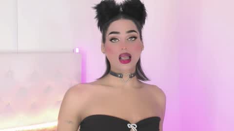 Snapshot of amal_baddel_ chatting on 23, 12, 2025 amal_baddel_ online show from 23, 12, 2025