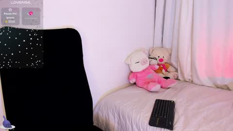 Snapshot of amaliaandrade chatting on 14, 12, 2024 Amalia real MIA online show from 14, 12, 2024