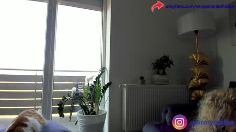 Snapshot of amalianilsson chatting on 8, 1, 2025 Amalia Nilsson online show from 8, 1, 2025