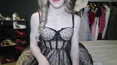 Amalie online show from 16, 2, 2025